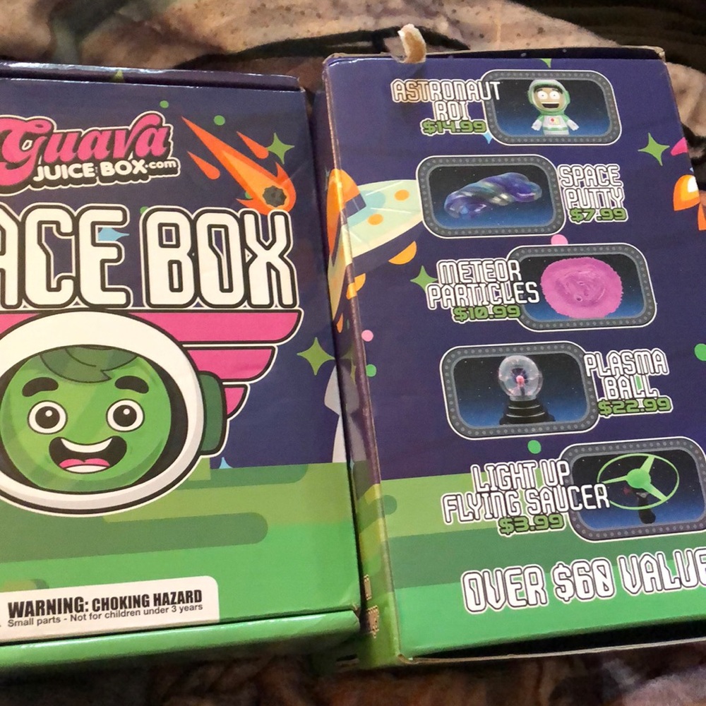 GUAVE SPACE BOX